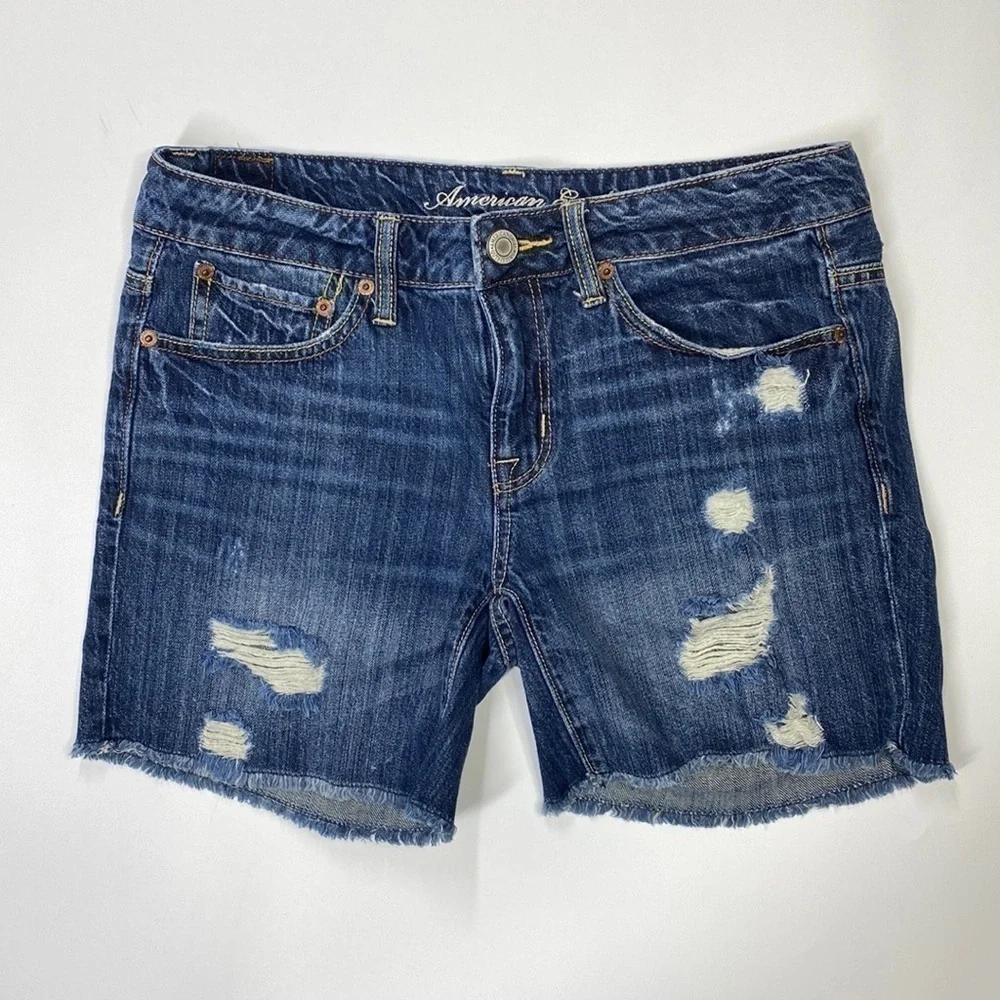 American Eagle Raw Hem Distressed Shorts Size 4 6